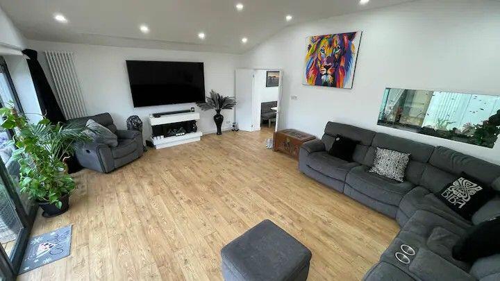 Additional property image - Bishops Road, Cleeve
