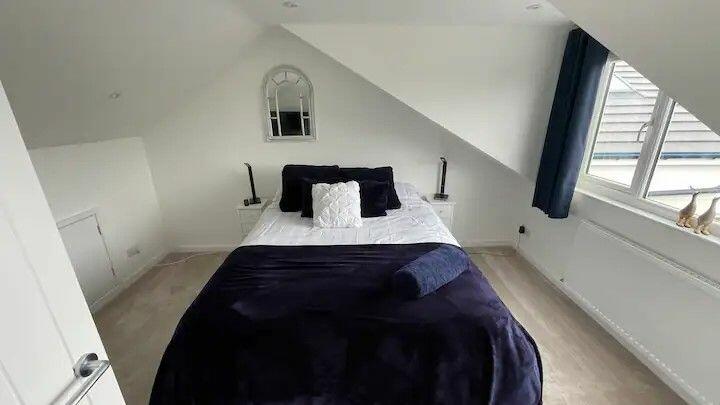 Additional property image - Bishops Road, Cleeve