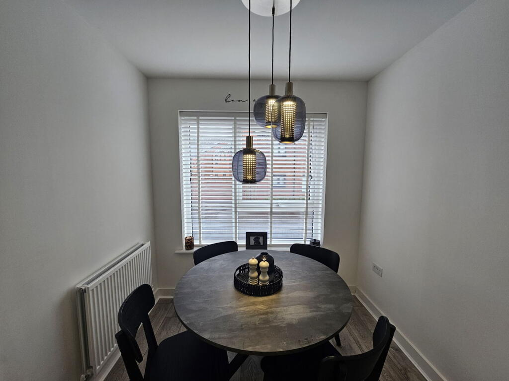Additional property image - Woodside Avenue, Hutton, Weston-super-mare