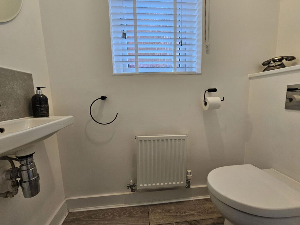 Additional property image - Woodside Avenue, Hutton, Weston-super-mare