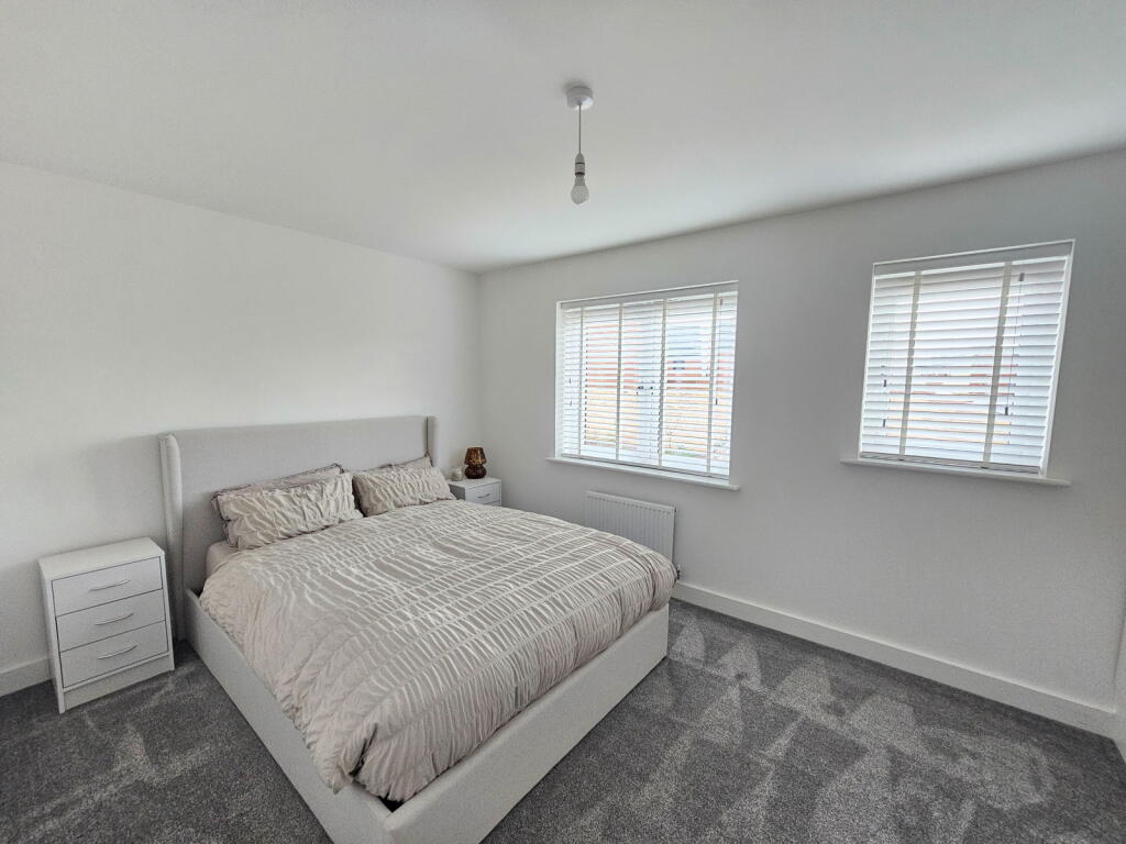 Additional property image - Woodside Avenue, Hutton, Weston-super-mare