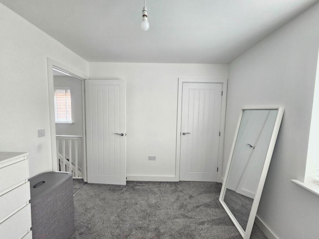 Additional property image - Woodside Avenue, Hutton, Weston-super-mare