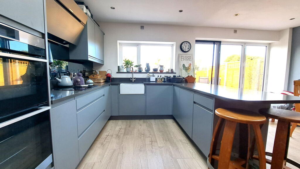 Additional property image - Park Road, Congresbury