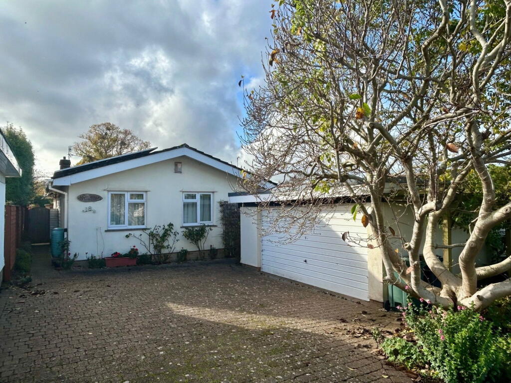 Main image of property: Karen Close, Backwell