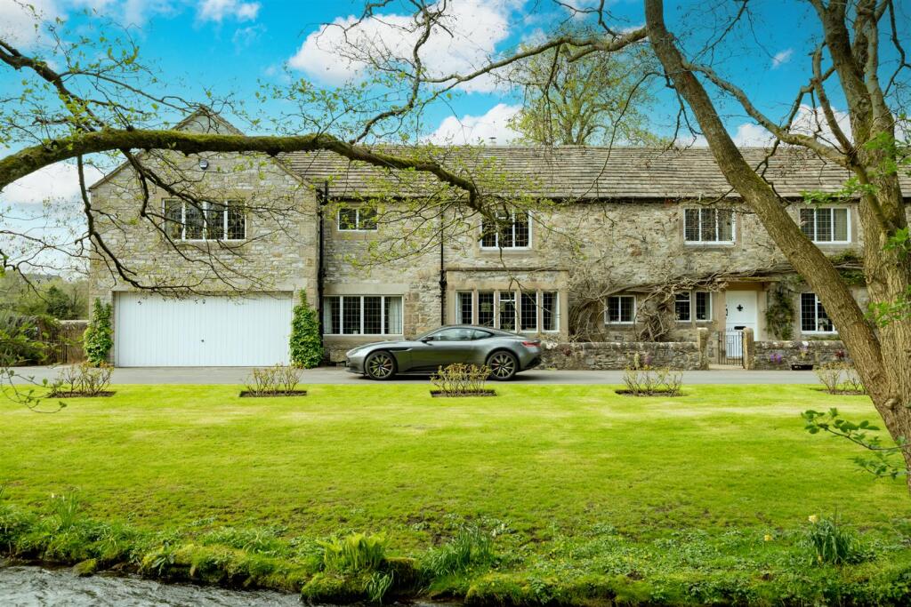 Main image of property: Ashford-In-The-Water, Bakewell