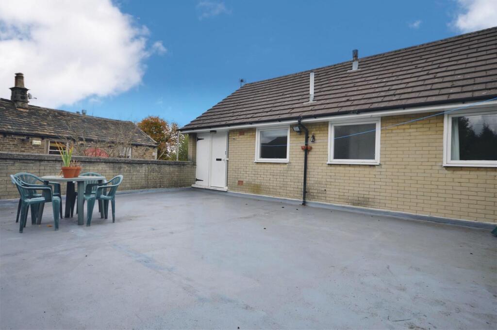 Main image of property: High Street, Dore, Sheffield, S17 3GU