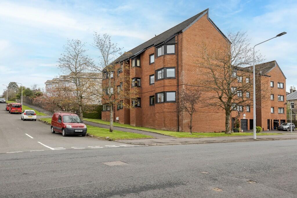 2 bedroom flat for sale in East King Street, Helensburgh, Dunbartonshire, G84