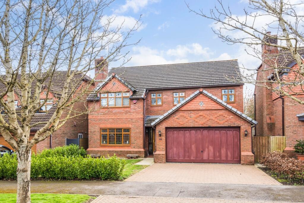 5 bedroom detached house for rent in Hart Close St Katherines Park BS20