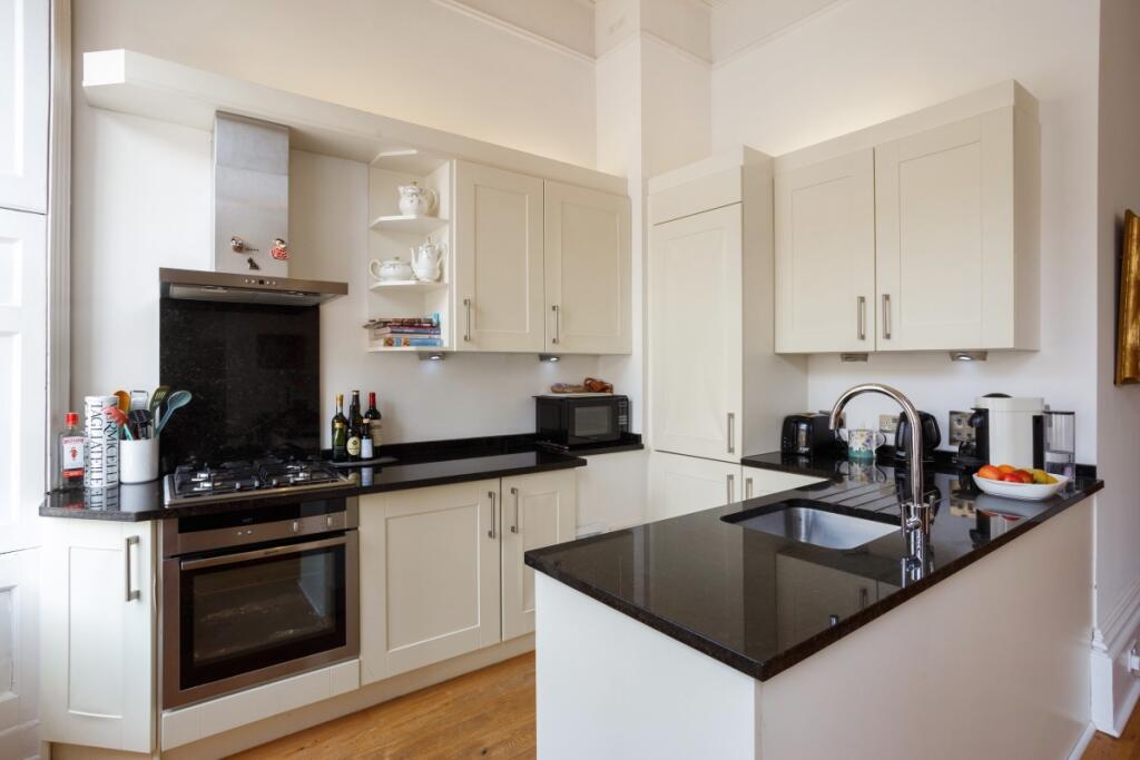Additional property image - Great Pulteney Street Bath BA2