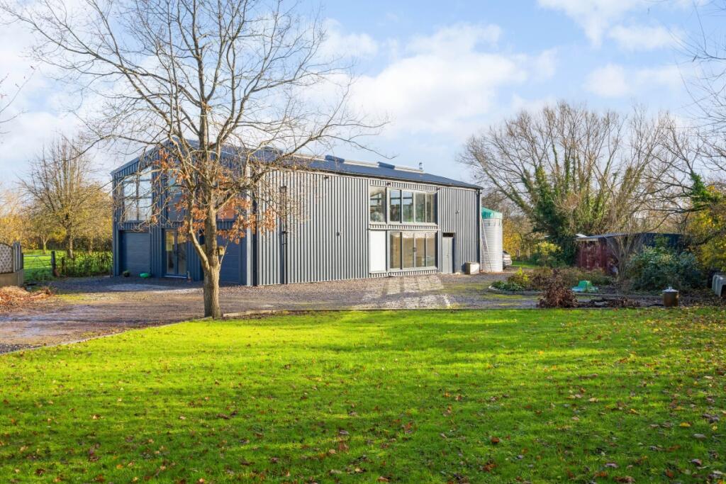 Main image of property: Pilning Street Bristol BS35