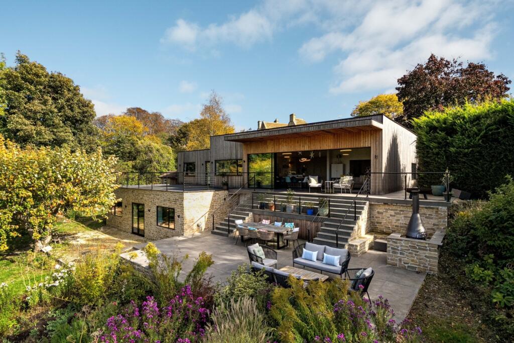 Main image of property: Upper Westwood Upper Westwood BA15