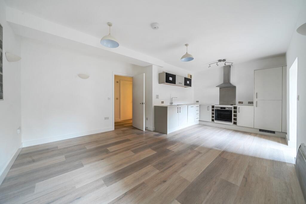 Main image of property: Georges Square Bristol BS1