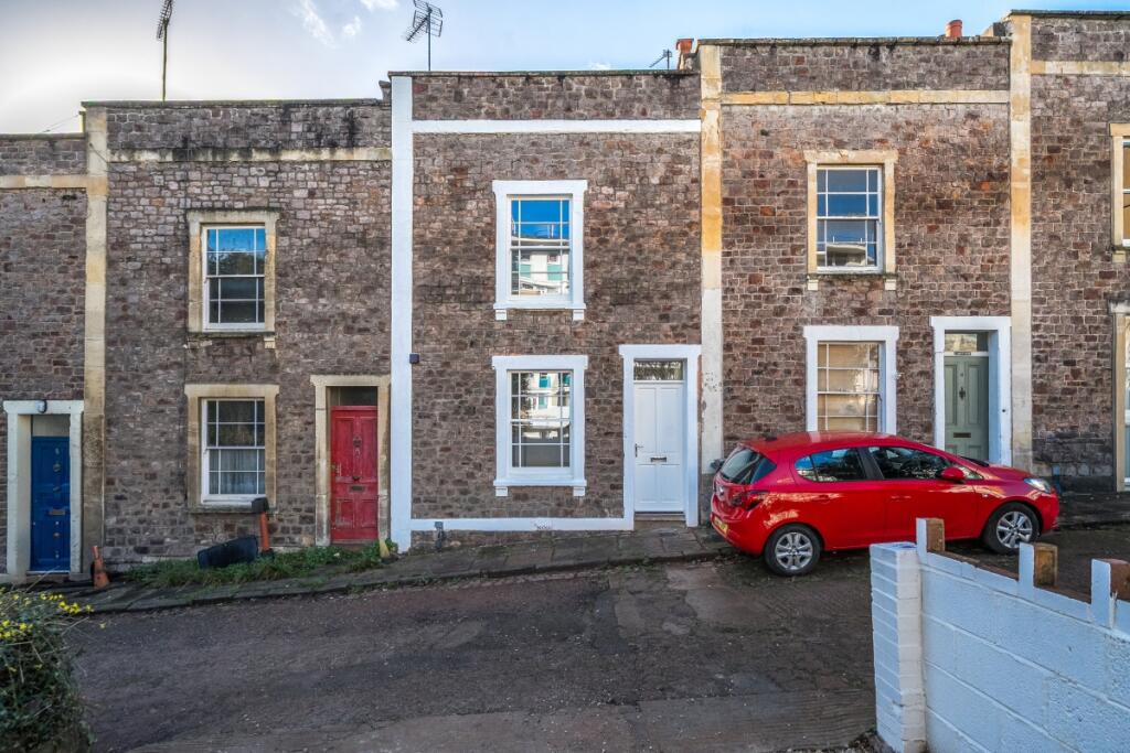 Main image of property: Bellevue Cottages Clifton BS8