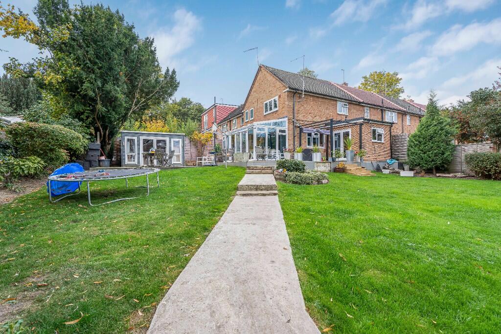 Main image of property: Amwell Close, London, EN2