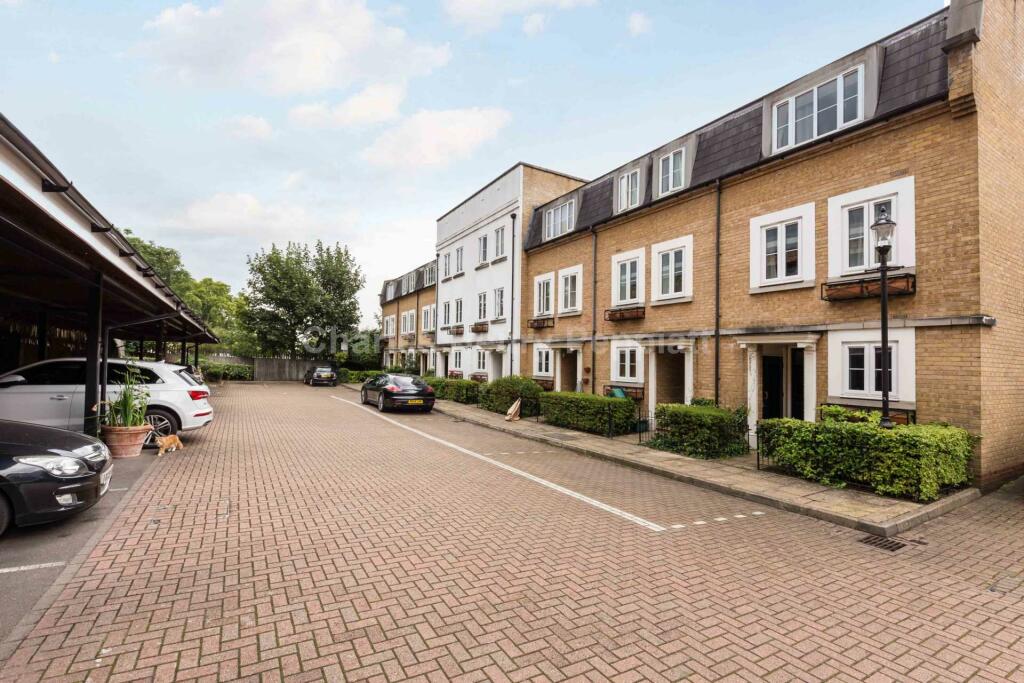 4 bedroom town house for sale in Goddard Place, Tufnell Park, London, N19