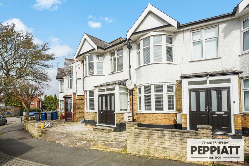 2 bedroom house for rent in Hutton Grove, Woodside Park, N12