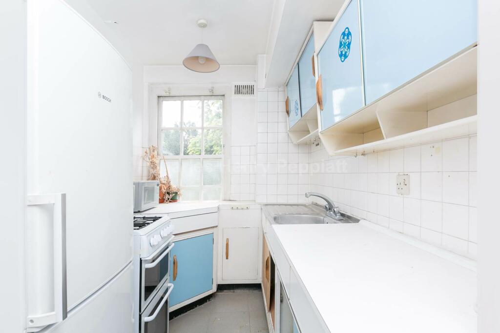 1 bedroom apartment for sale in Eton Place, Eton College Road, London NW3