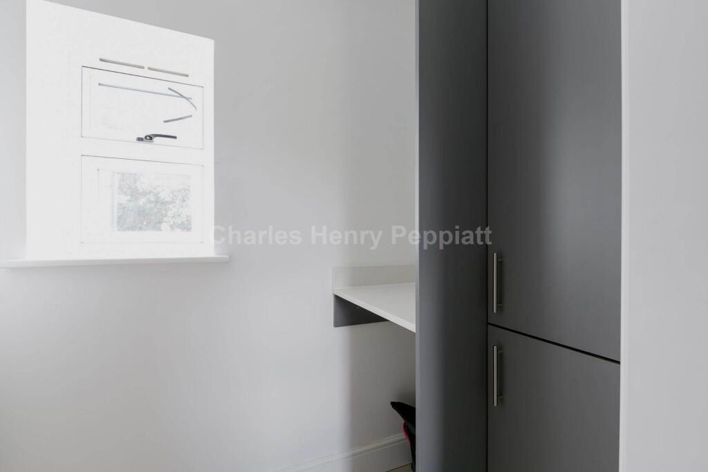Additional property image - Shenley Lane, St Albans, AL2