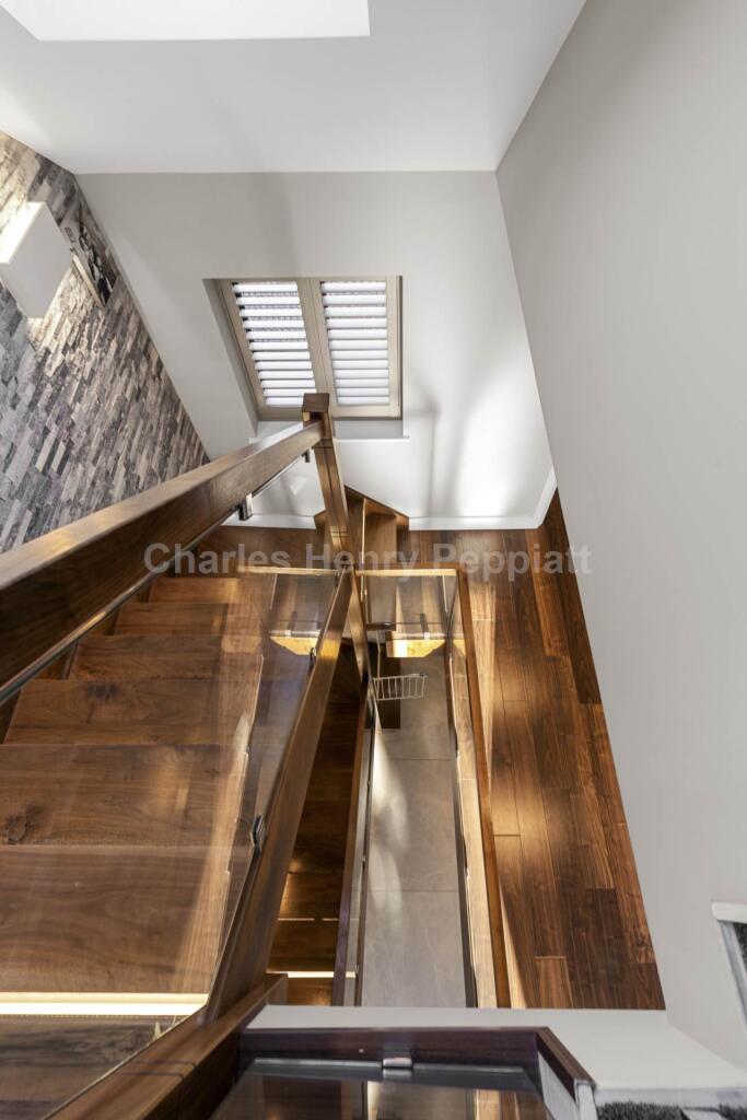 Additional property image - Nimrod Close, St Albans, AL4