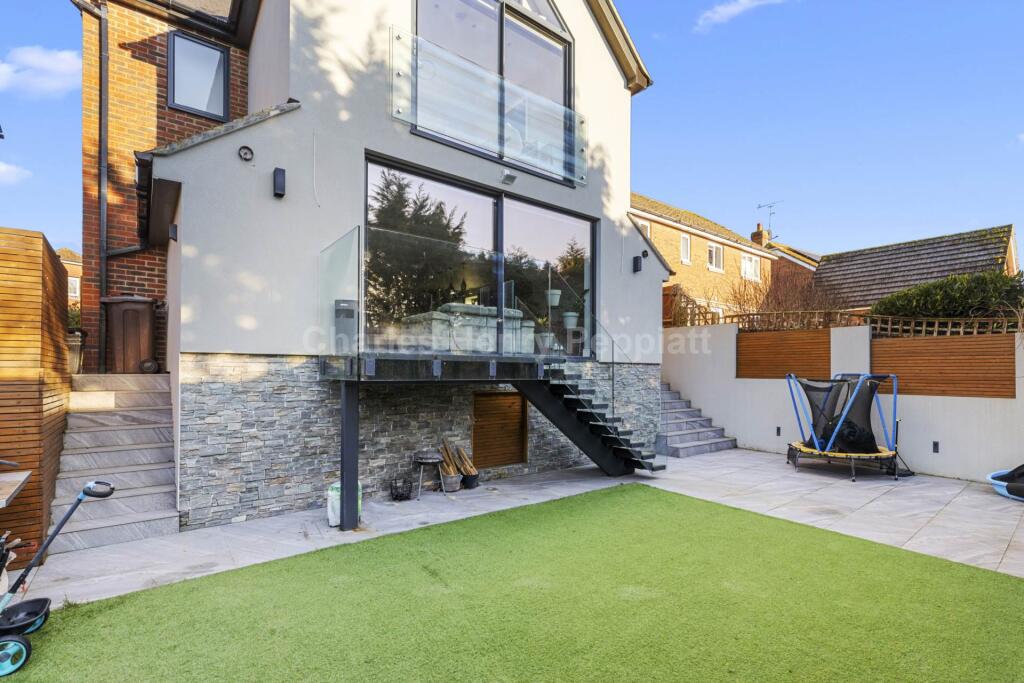 Additional property image - Nimrod Close, St Albans, AL4