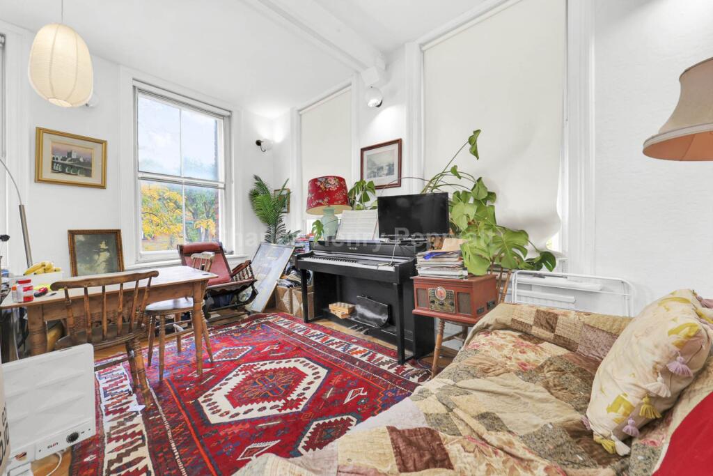 Main image of property: Dartmouth Park Hill, Archway, N19