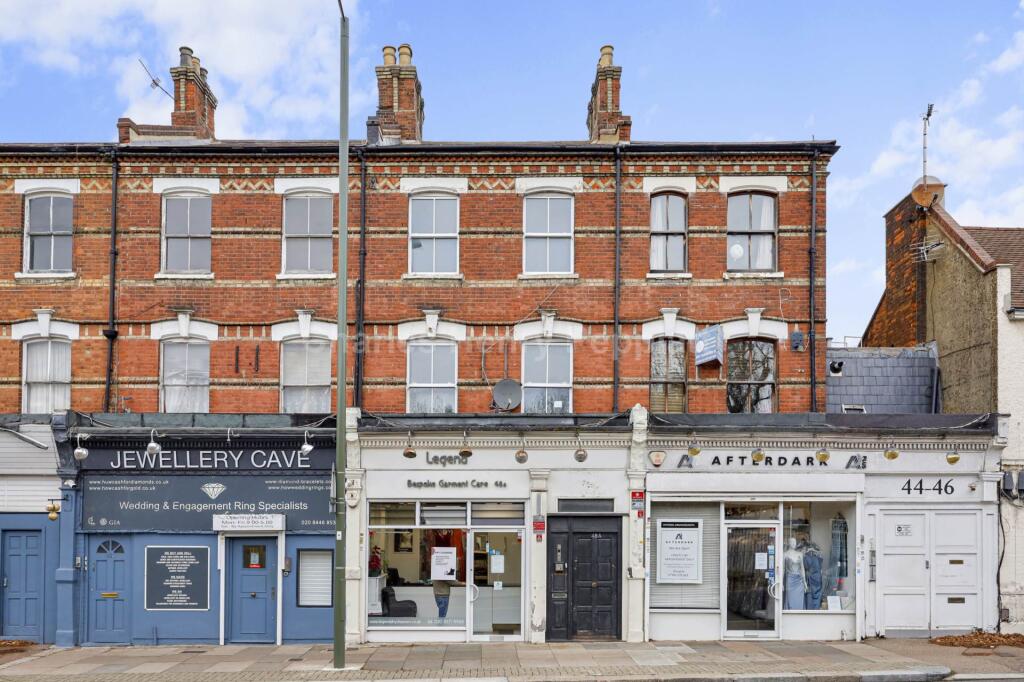 Main image of property: Hendon Lane, Finchley