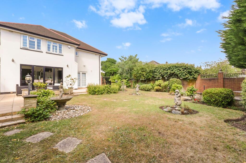 Main image of property: Chase Road, London, N14