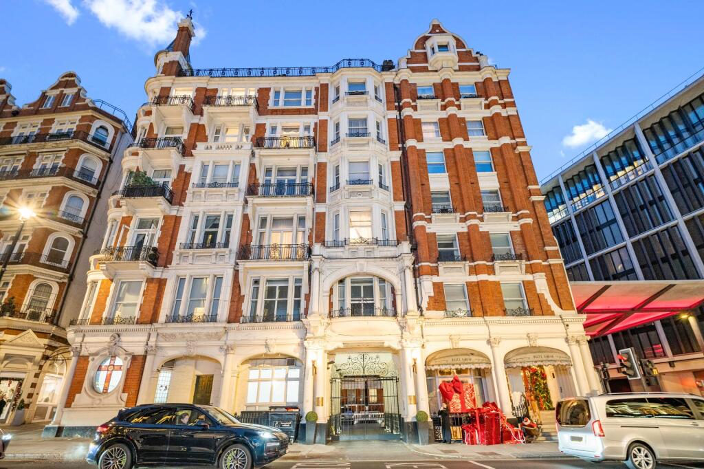 Main image of property: Knightsbridge, Wellington Court, SW1X