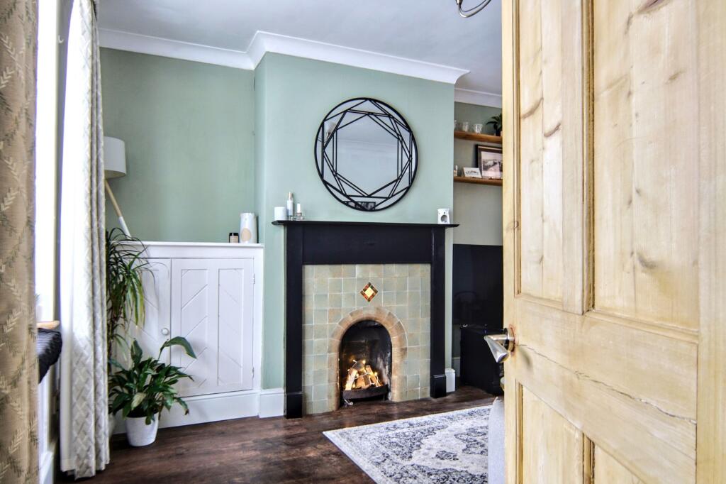 Additional property image - Clinton Lane, Kenilworth, CV8