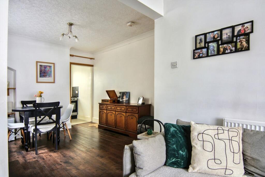 Additional property image - Clinton Lane, Kenilworth, CV8