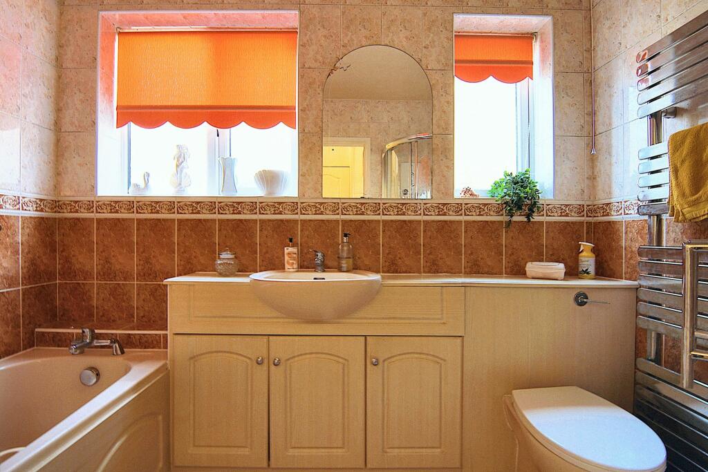 Additional property image - Thornby Avenue, Kenilworth, CV8