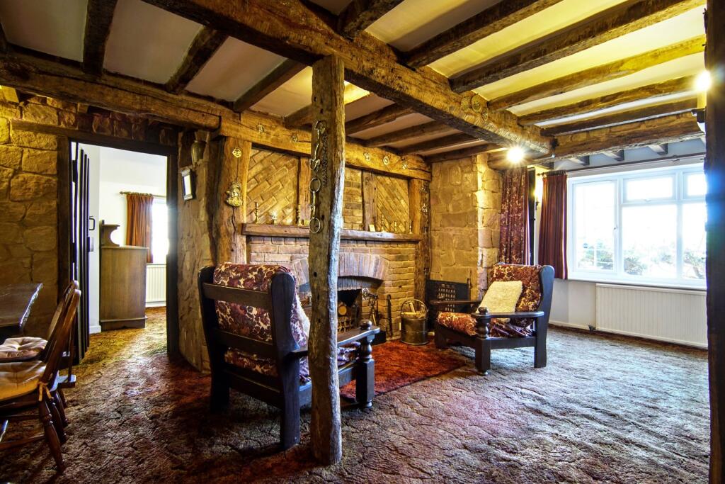 Main image of property: Kenilworth Road, Balsall Common, CV7