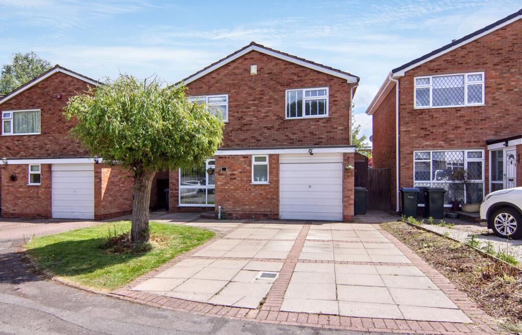 Main image of property: Stonebury Avenue, Coventry, CV5