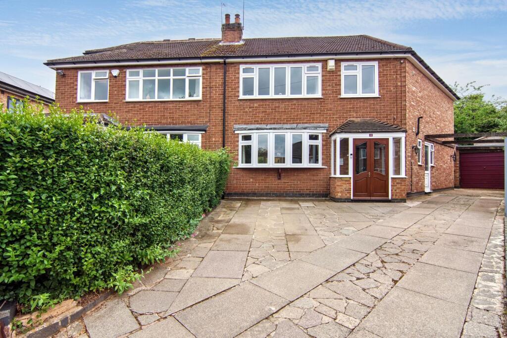 Main image of property: Leagh Close, Kenilworth, CV8