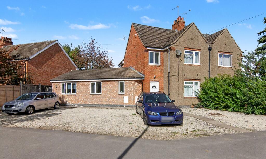 8 bedroom semi-detached house