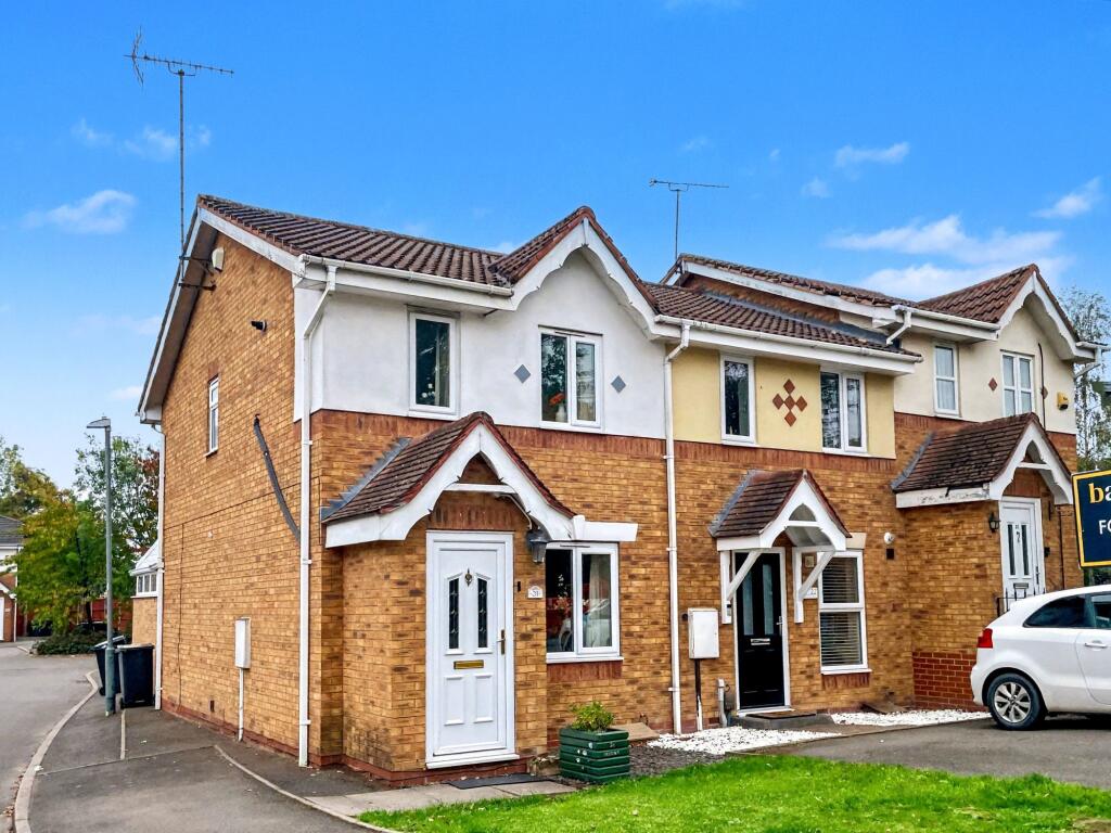 Main image of property: Melfort Close, Nuneaton, CV10