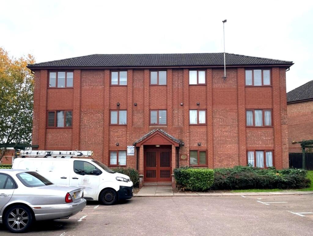 Main image of property: Gillett Close, Nuneaton, CV11