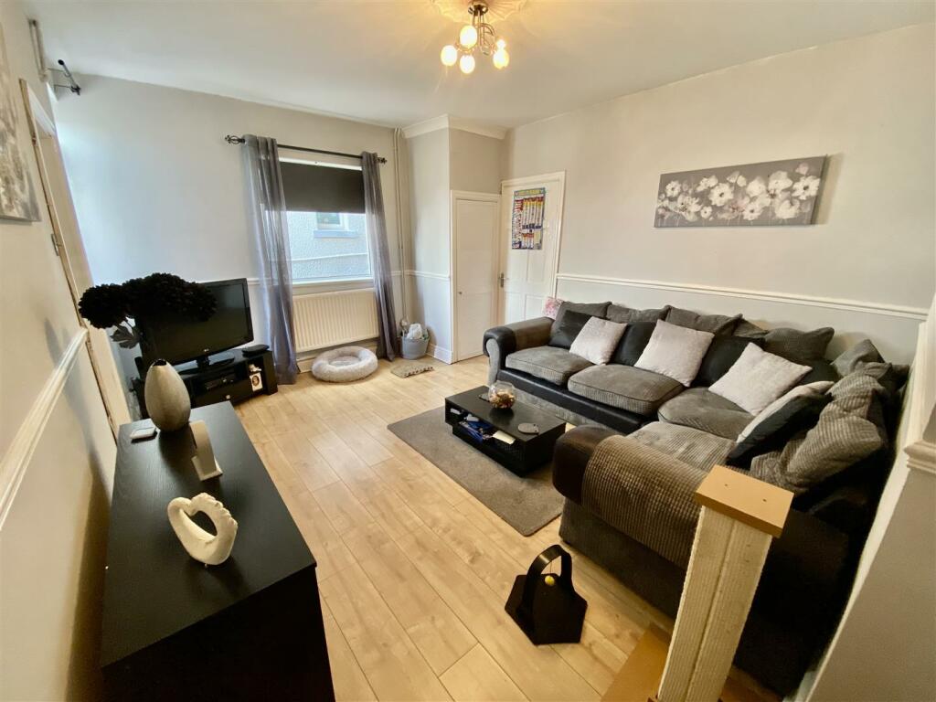 3 bedroom semidetached house for sale in Tycroes Road, Tycroes