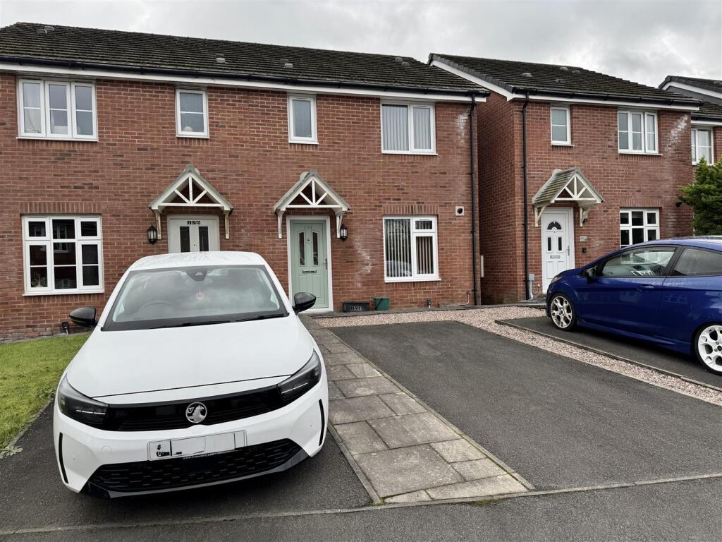 Main image of property: Dol Y Dderwen, Bonllwyn, Ammanford