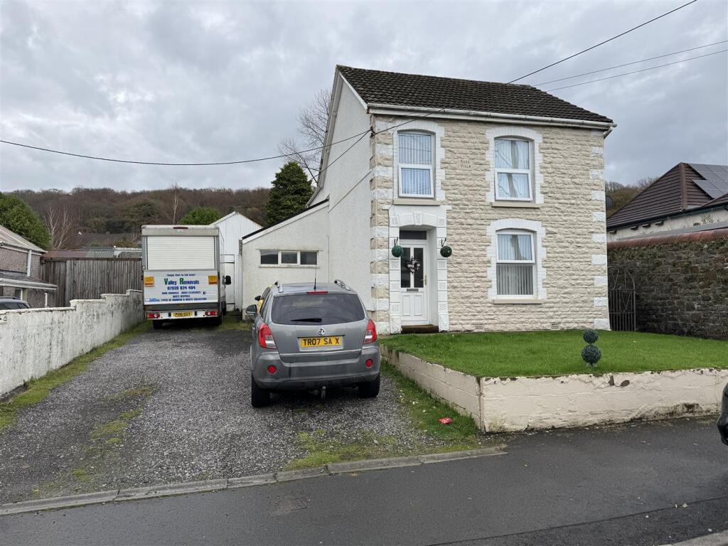 Main image of property: Heol Y Gors, Cwmgors, Ammanford
