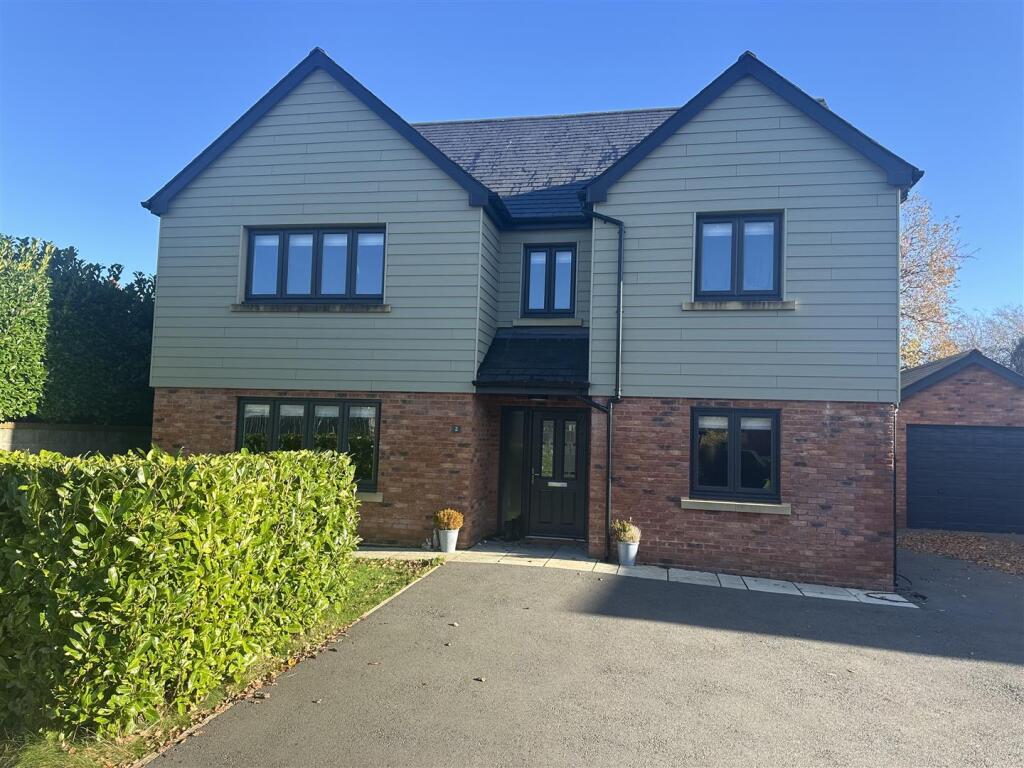 Main image of property: Llys Gwynan, Llandybie, Ammanford