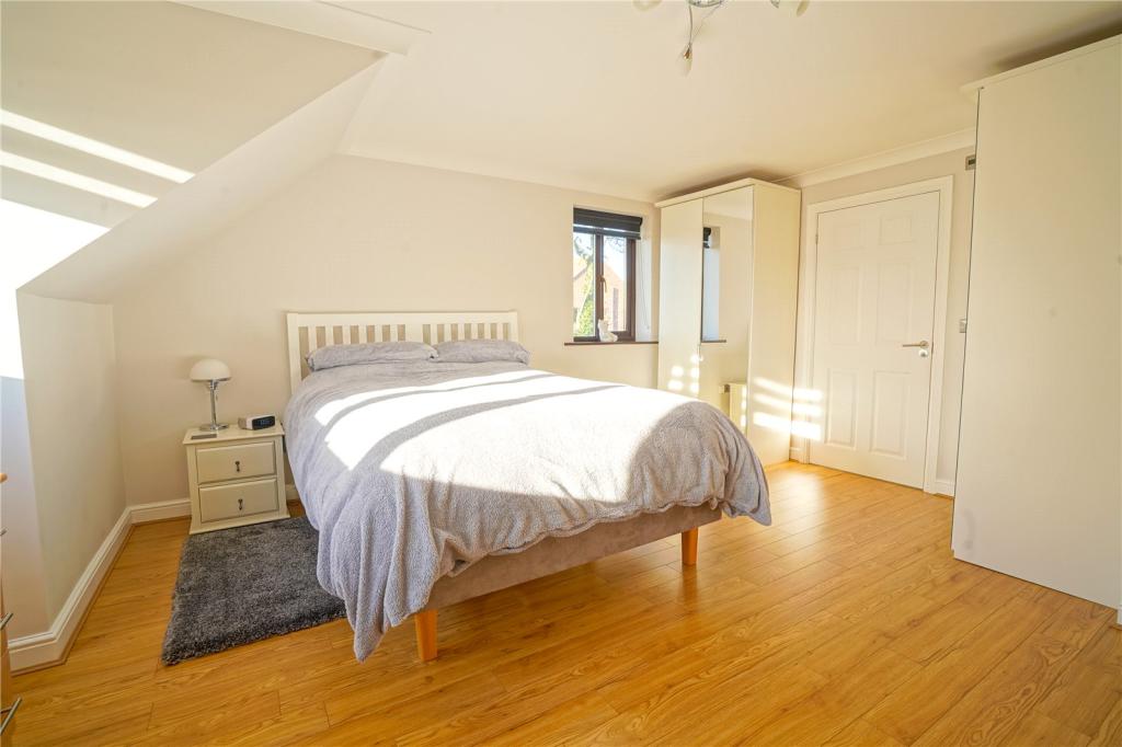 3 bedroom bungalow for sale in Moat Lane, Wickersley, Rotherham, South