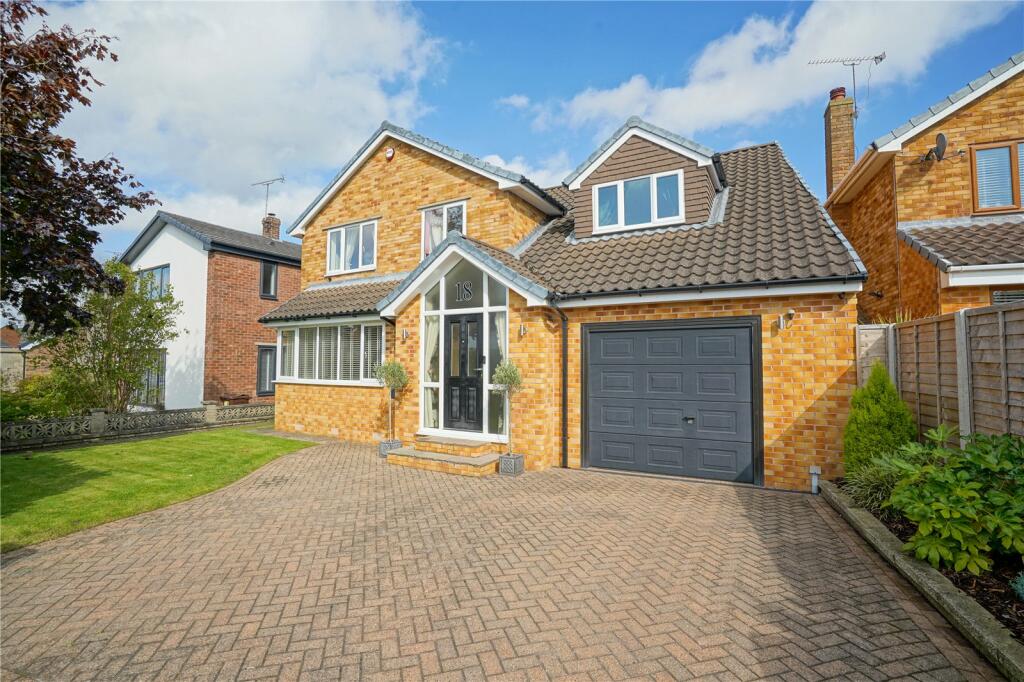 5 bedroom detached house for sale in The Meadows, Todwick, Sheffield