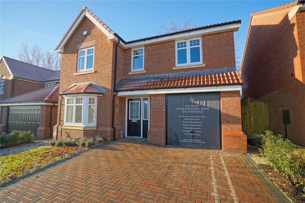4 bedroom detached house for sale in Peppercorn Way, Wickersley