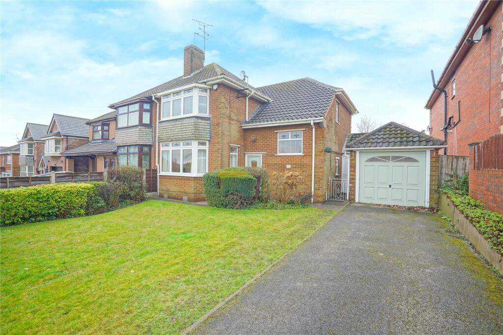 3 bedroom semidetached house for sale in Hallam Road, Rotherham, South