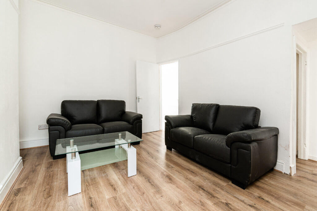 Main image of property: 68 Kelso Road, Liverpool, L6 3AQ