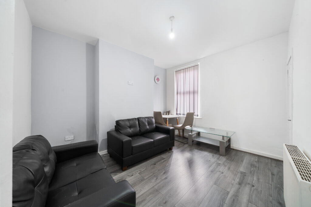 Main image of property: 4 Crouch Street