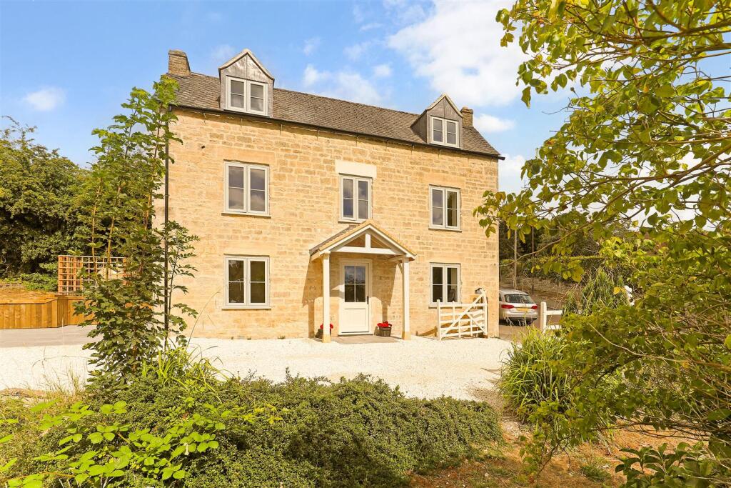 Main image of property: Randwick, Stroud