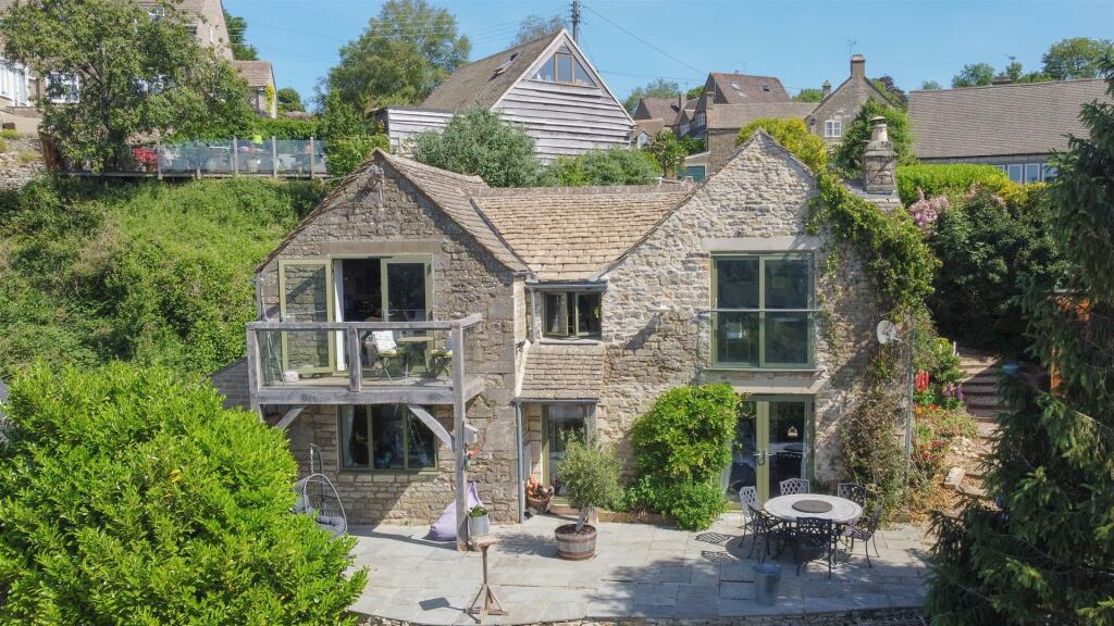 Main image of property: Oakridge Lynch, Stroud