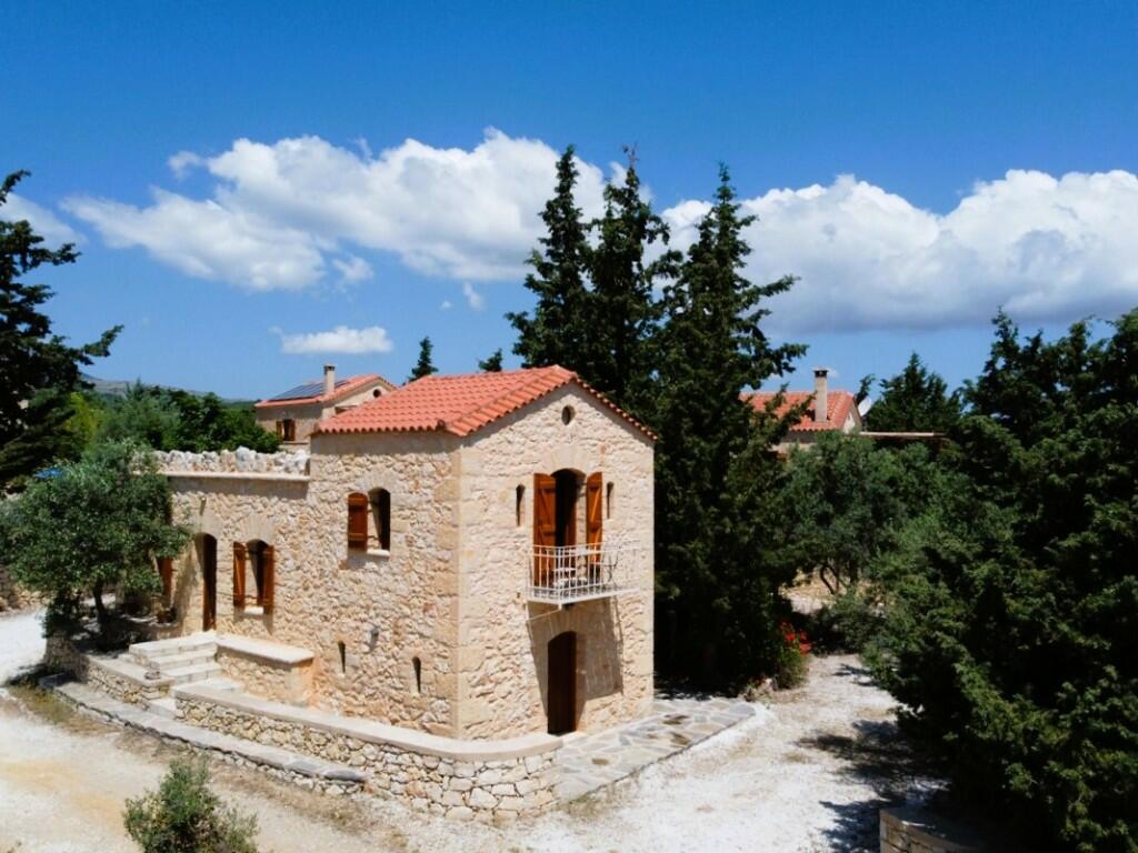 4 bedroom villa for sale in Melidoni, Chania, Crete, Greece